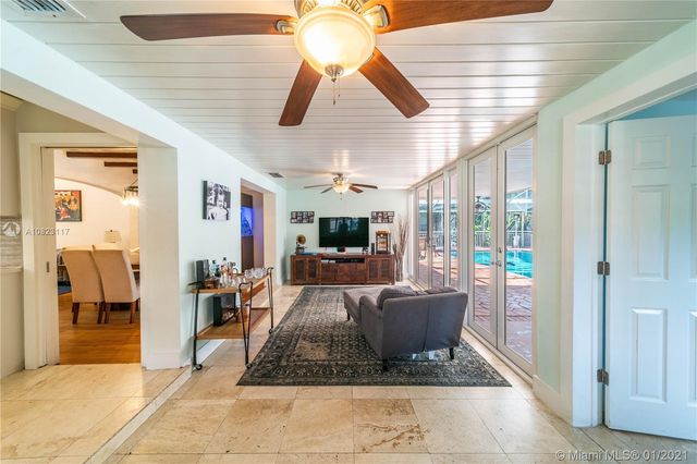 $1,400,000 | 922 Castile Avenue, Coral Gables, FL 33134