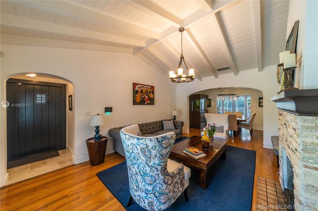 $1,400,000 | 922 Castile Avenue, Coral Gables, FL 33134