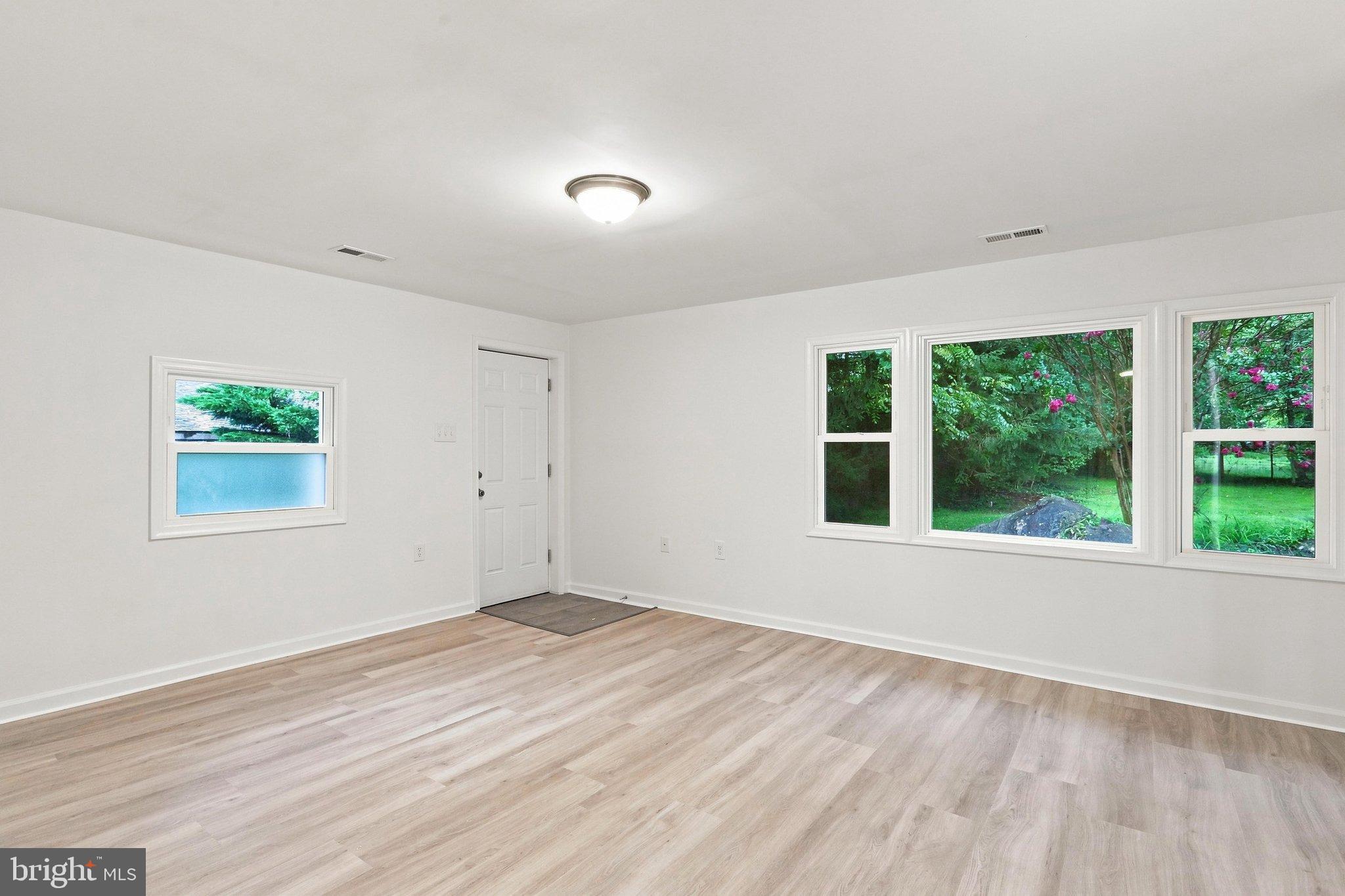 266 Thomson Street Summit Point, WV 25446 - Photo 26 of 51 Gallery Image 26