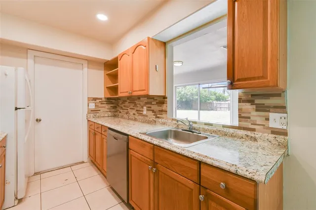 $325,000 | 458 Southeast Galleon Lane, Port St. Lucie, FL 34983