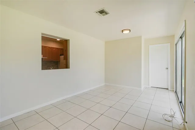 $325,000 | 458 Southeast Galleon Lane, Port St. Lucie, FL 34983