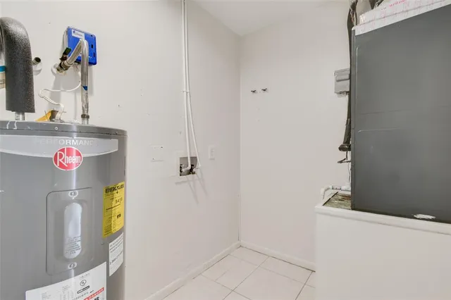 $325,000 | 458 Southeast Galleon Lane, Port St. Lucie, FL 34983