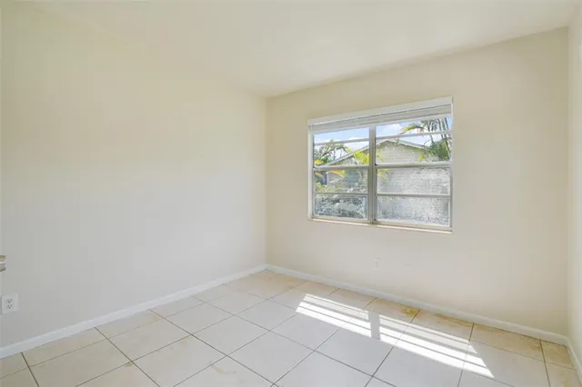 $325,000 | 458 Southeast Galleon Lane, Port St. Lucie, FL 34983