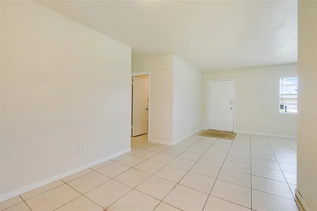 $325,000 | 458 Southeast Galleon Lane, Port St. Lucie, FL 34983