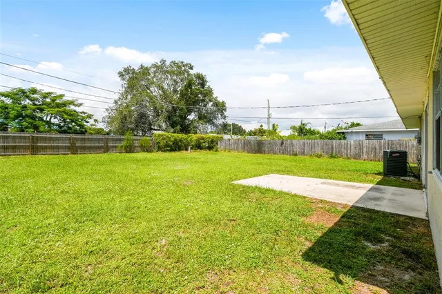 $325,000 | 458 Southeast Galleon Lane, Port St. Lucie, FL 34983