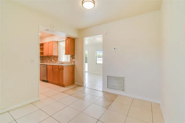 $325,000 | 458 Southeast Galleon Lane, Port St. Lucie, FL 34983
