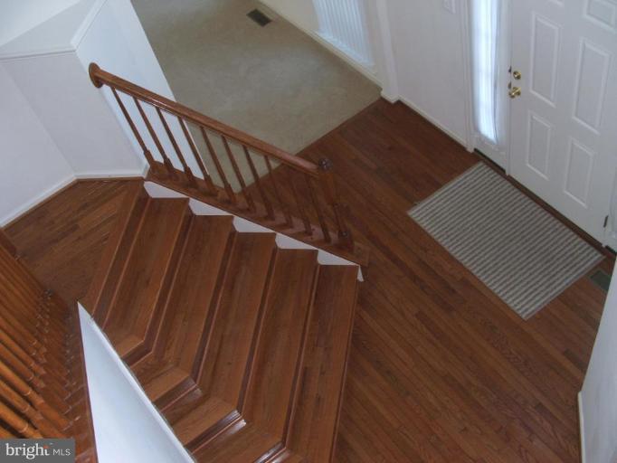 18408 Cornflower Road Boyds, MD 20841 - Photo 3 of 29 a view of entryway