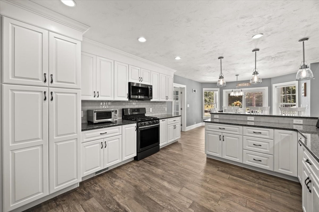 59 Ninas Way Raynham, MA 02767 - Photo 4 of 42
