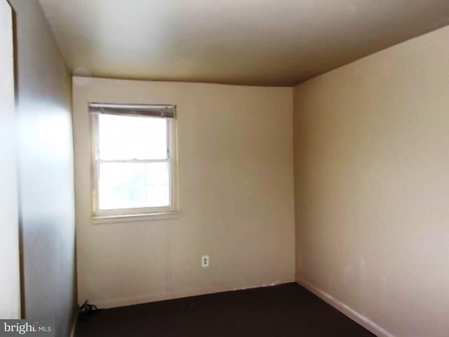 9461 Ashton Road Philadelphia, PA 19114 - Photo 9 of 12 Gallery Image 9