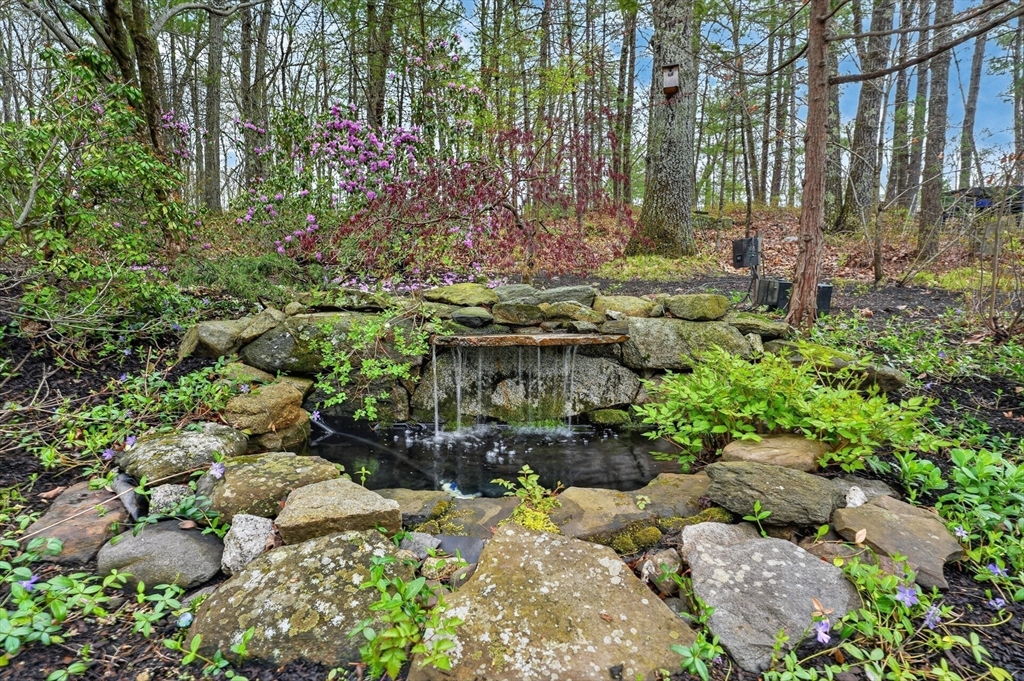 10 Davis Road Tyngsborough, MA 01879 - Photo 37 of 41 Gallery Image 37