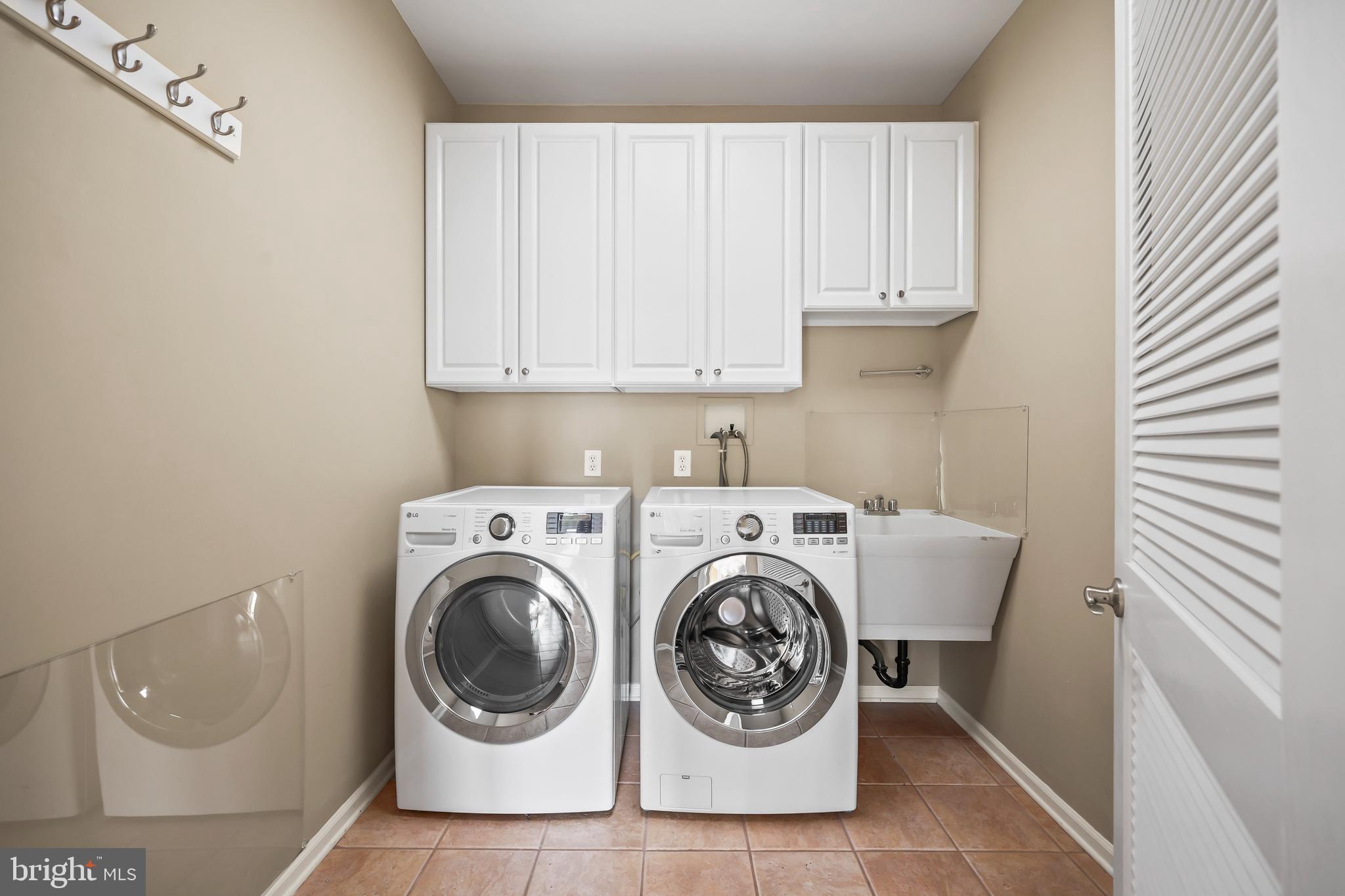 80 New Road Lambertville, NJ 08530 - Photo 31 of 62 First floor laundry