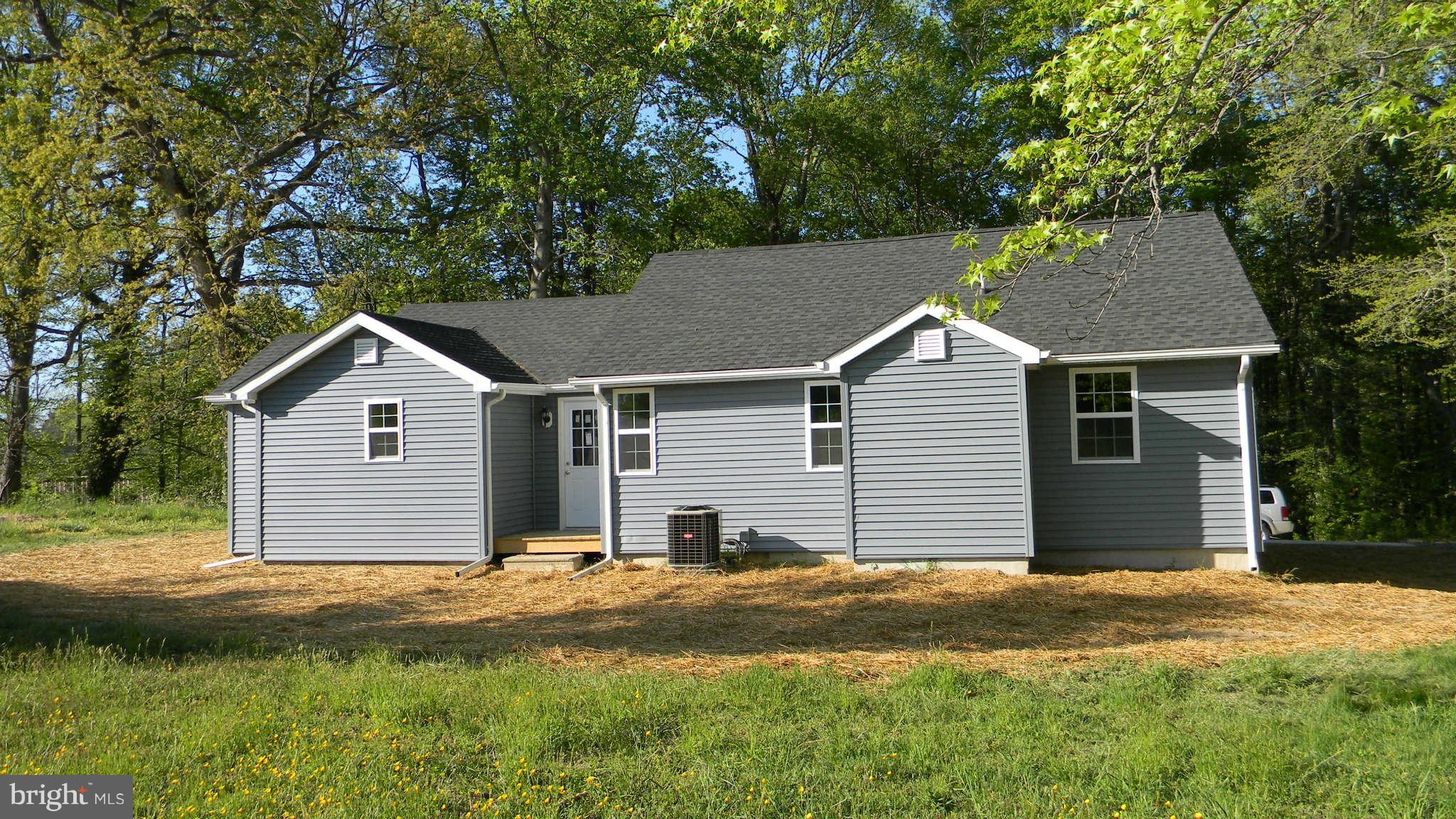 Exterior (Rear)