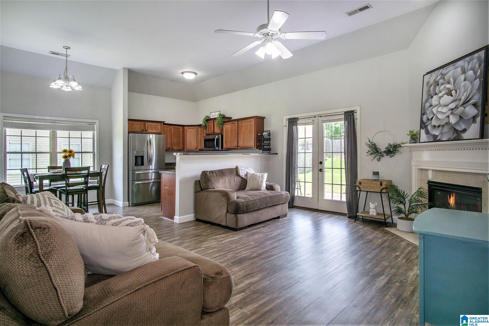 112 Merimeadows Drive Calera, AL 35040 - Photo 3 of 27