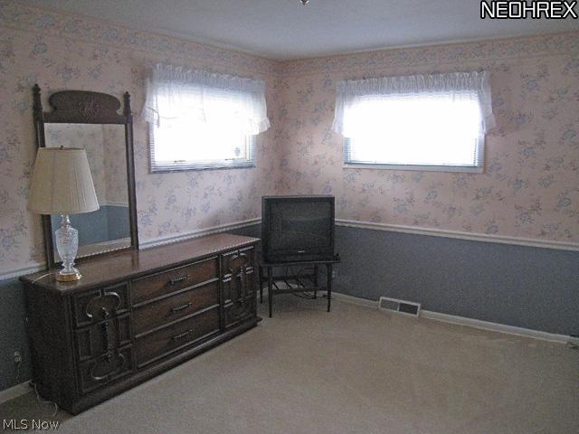 9508 David Road Garfield Heights, OH 44125 - Photo 6 of 9