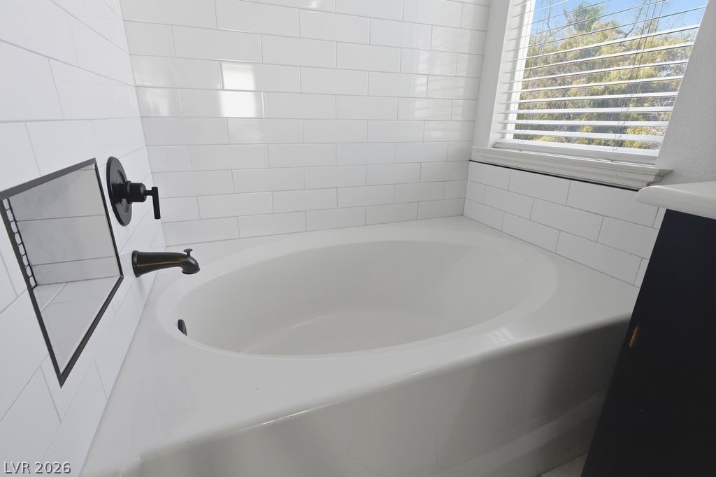 2376 Tilden Way Henderson, NV 89074 - Photo 38 of 54 Bathtub in Primary bathroom.