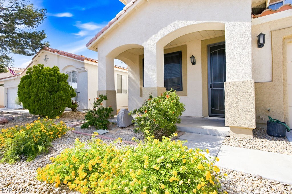 2376 Tilden Way Henderson, NV 89074 - Photo 5 of 54 Walkway to the door from driveway.