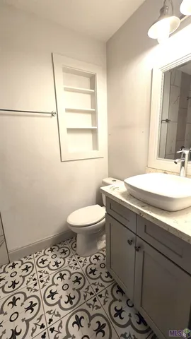 $185,000 | 463 West Chalfont Drive, Baton Rouge, LA 70819