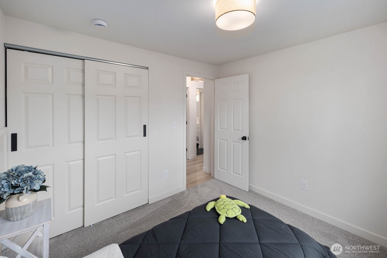 612 19th Street Snohomish, WA 98290 - Photo 22 of 33 a view of an entryway