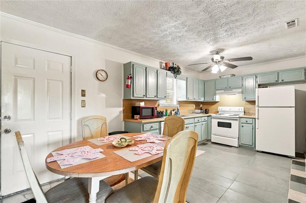 1150 Crystal Lake Road Atlanta, GA 30349 - Photo 7 of 20 Gallery Image 7