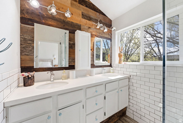 7935 Mustang Loop Road Park City, UT 84098 - Photo 43 of 60 Dual vanity with white undermount sinks, chrome faucets, and a white countertop