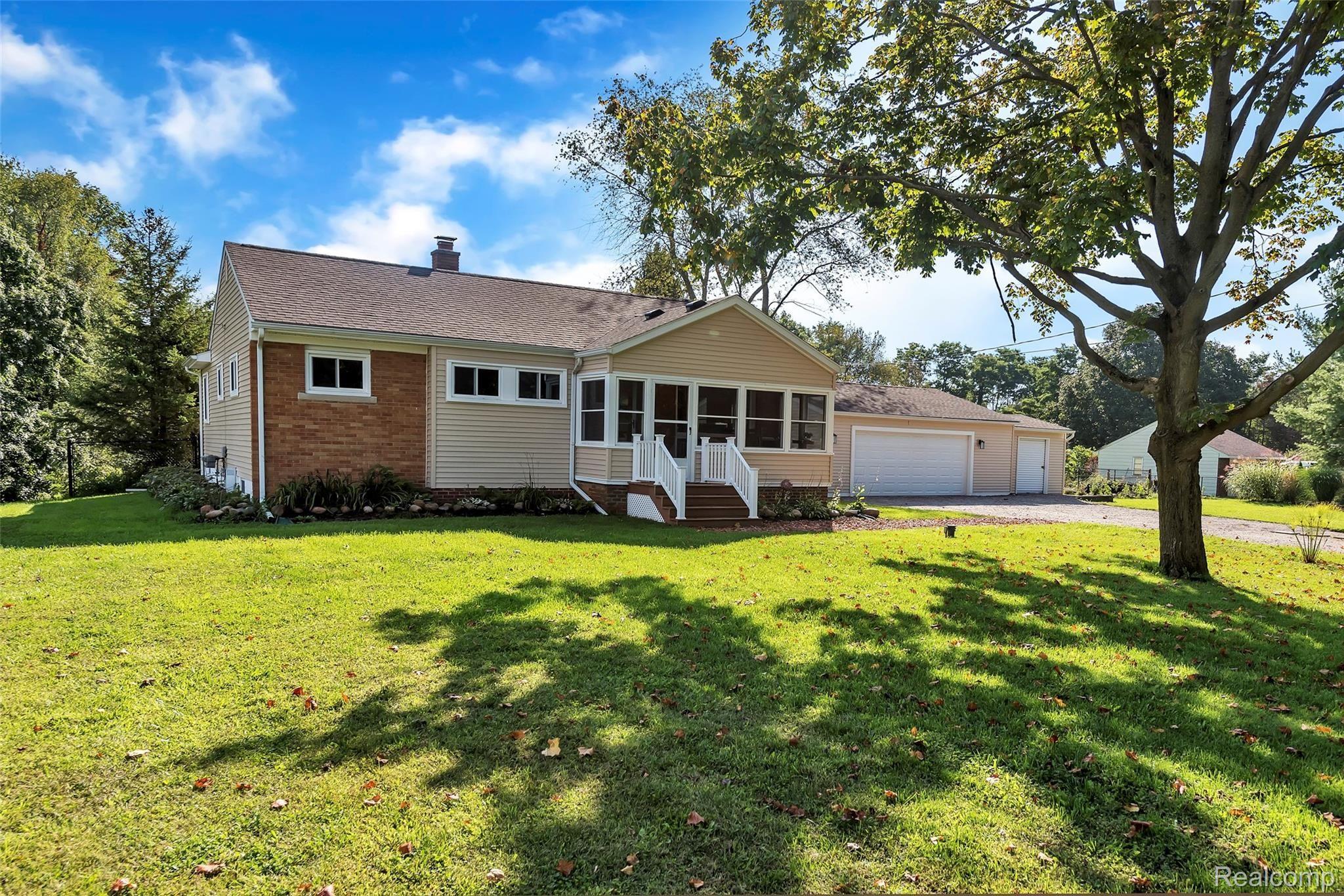11455 Dexter-Pinckney Road Pinckney, MI 48169 - Photo 1 of 45 11455-DEXTER-PINCKNEY-Road-Putnam-Twp-Michigan-48169-windowstill-1.jpg