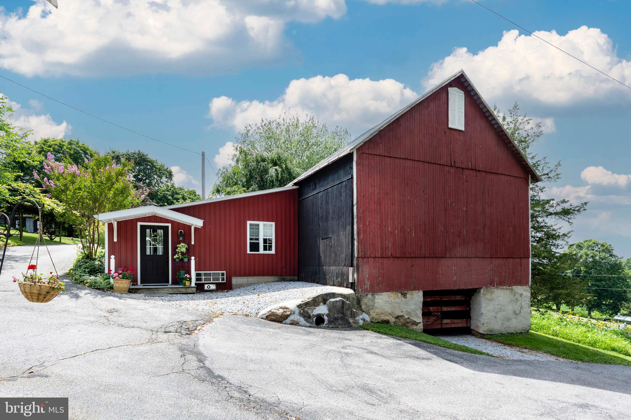 2617 Old Fort Schoolhouse Road Hampstead, MD 21074 - Photo 15 of 78 Accessory dwelling remodeled next to bank barn