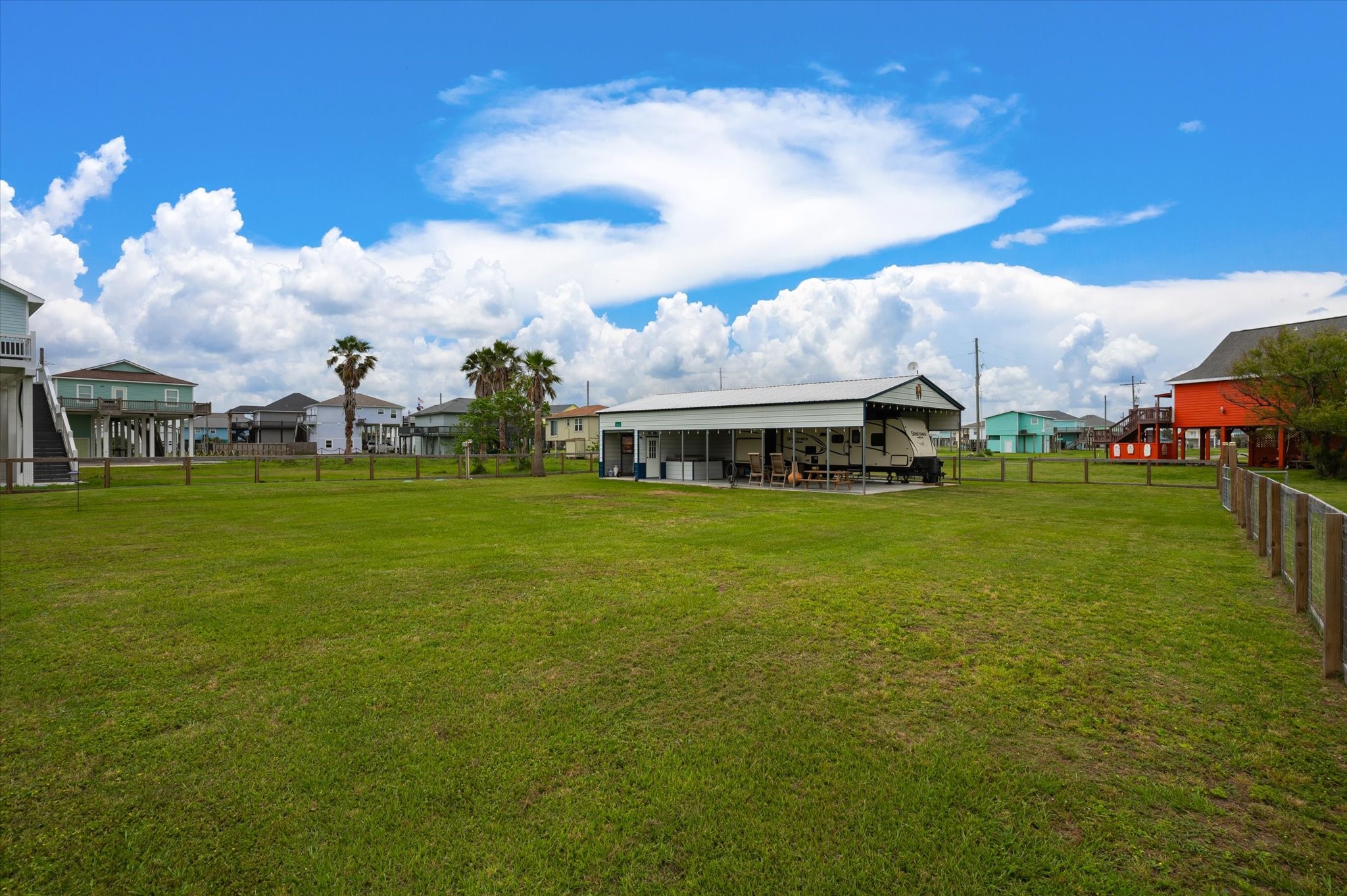 2120 State Highway 87 Crystal Beach, TX 77650 - Photo 15 of 34