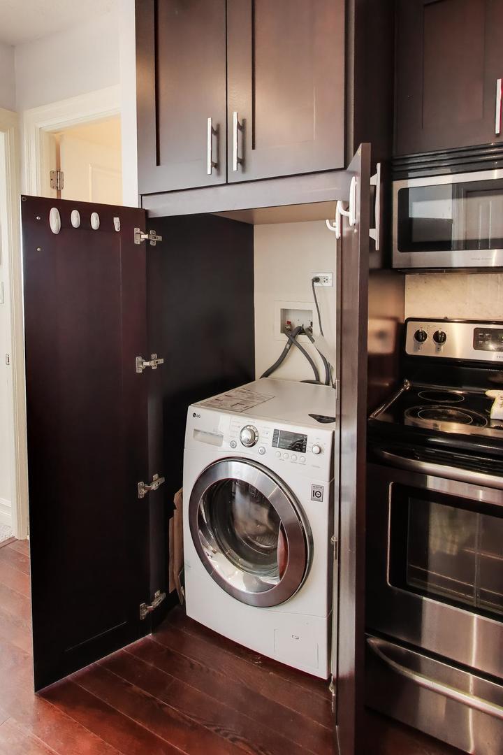 2930 North Sheridan Road, Unit 1205 Chicago, IL 60657 - Photo 18 of 36 Gallery Image 18
