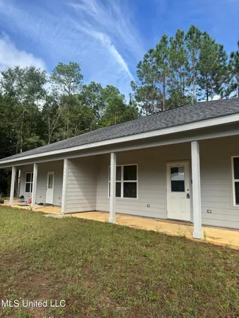 $275,000 | 7087-7091 Hancock Drive, Bay St. Louis, MS 39520