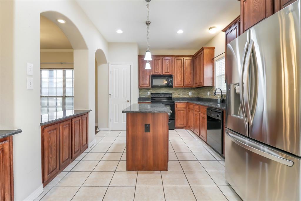102 Whipperwill Way Red Oak, TX 75154 - Photo 6 of 39
