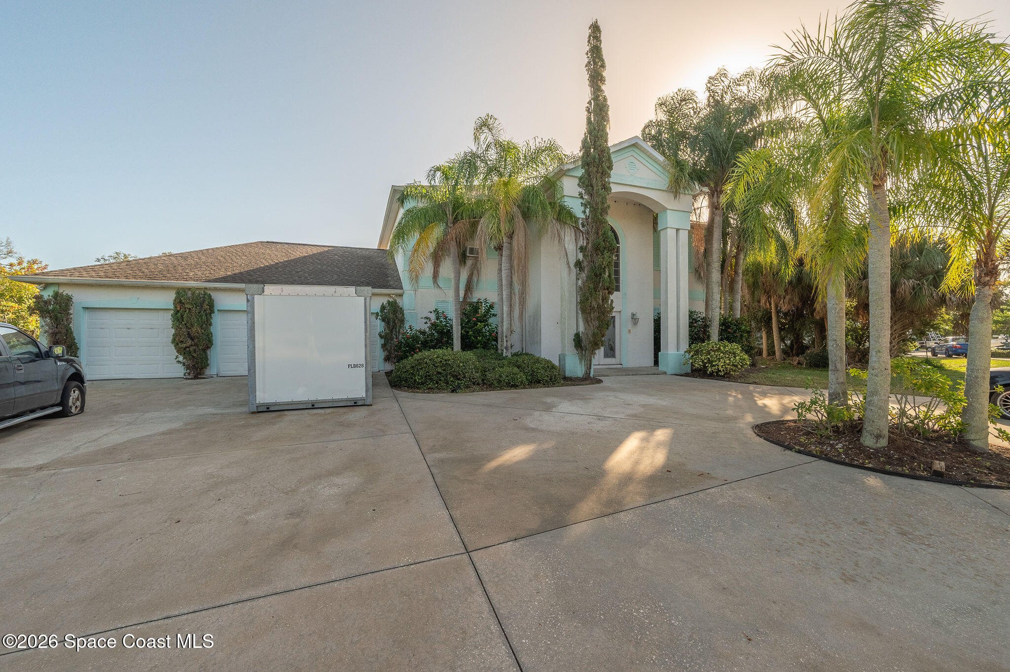 4170 South Tropical Trail Merritt Island, FL 32952 - Photo 2 of 28 JCZ_3495-HDR