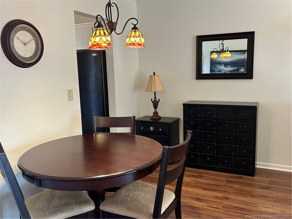 1997 Southwest Palm City Road, Unit 48H Stuart, FL 34994 - Photo 14 of 49 Dining area