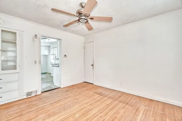 $174,900 | 262 Commodore Parkway, Brighton, NY 14625