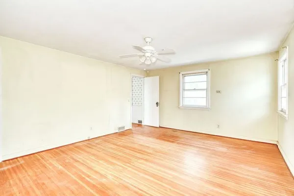 $174,900 | 262 Commodore Parkway, Brighton, NY 14625