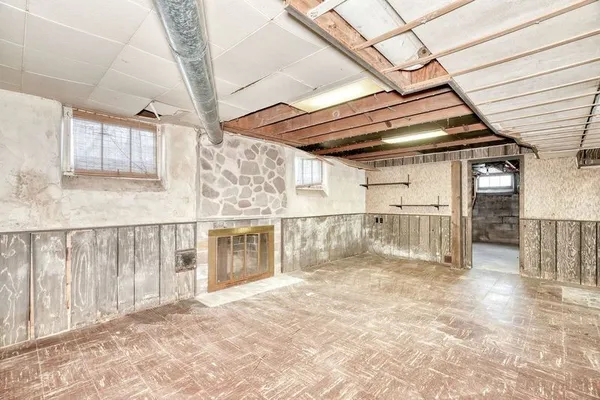 $174,900 | 262 Commodore Parkway, Brighton, NY 14625