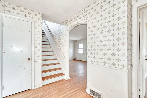 $174,900 | 262 Commodore Parkway, Brighton, NY 14625