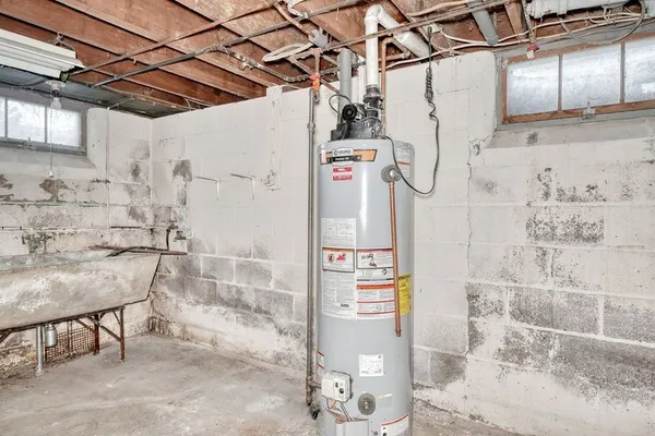 $174,900 | 262 Commodore Parkway, Brighton, NY 14625