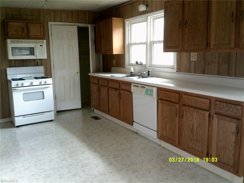 2033 Bell Road Gibsonville, NC 27249 - Photo 9 of 17 Gallery Image 9