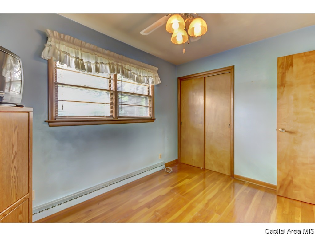 19 Sunny Side Drive Springfield, IL 62702 - Photo 15 of 34