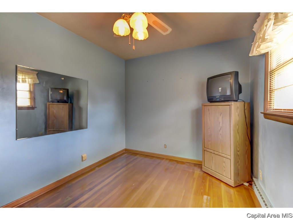 19 Sunny Side Drive Springfield, IL 62702 - Photo 17 of 34