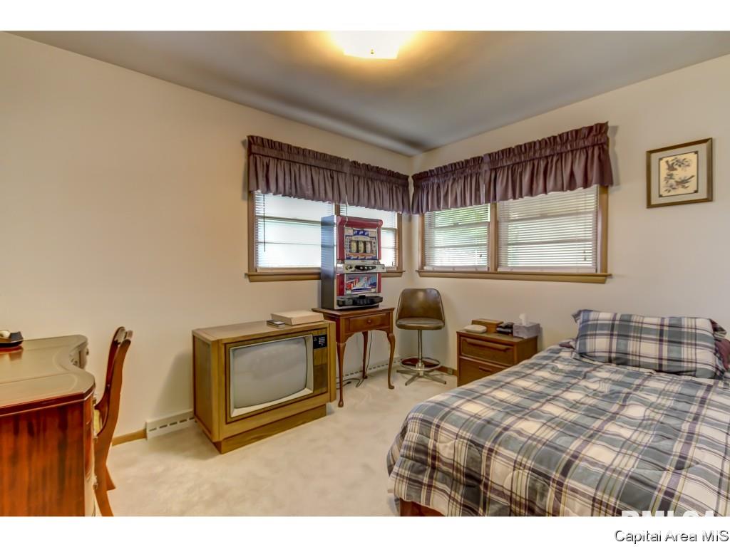 19 Sunny Side Drive Springfield, IL 62702 - Photo 18 of 34