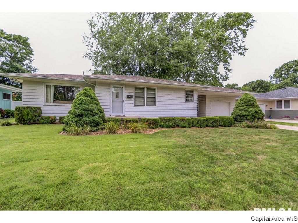 19 Sunny Side Drive Springfield, IL 62702 - Photo 3 of 34