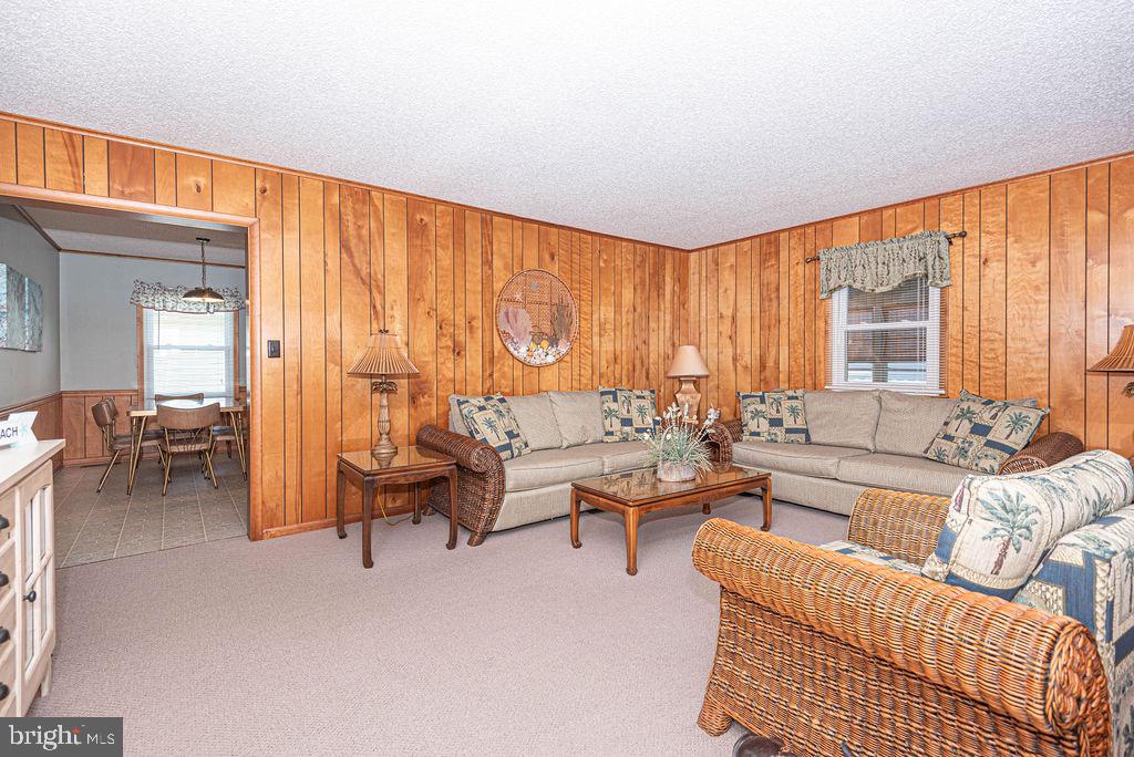 13804 Fiesta Road Ocean City, MD 21842 - Photo 7 of 52 Family Room