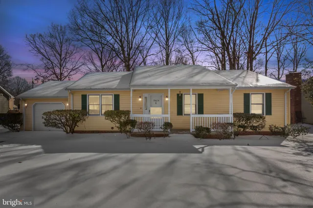 $395,000 | 5404 Leavells Crossing Drive, Fredericksburg, VA 22407