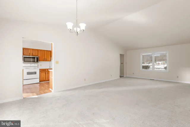 $395,000 | 5404 Leavells Crossing Drive, Fredericksburg, VA 22407