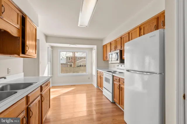 $395,000 | 5404 Leavells Crossing Drive, Fredericksburg, VA 22407