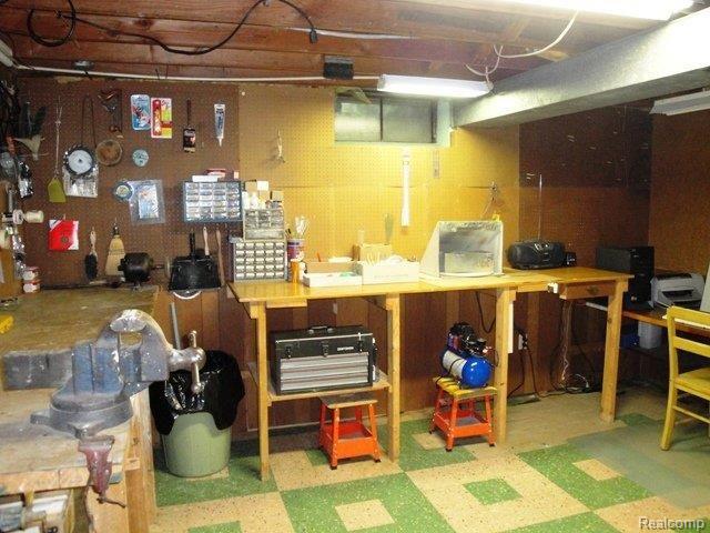 1947 Broadstone Road Grosse Pointe, MI 48236 - Photo 21 of 23 Workroom