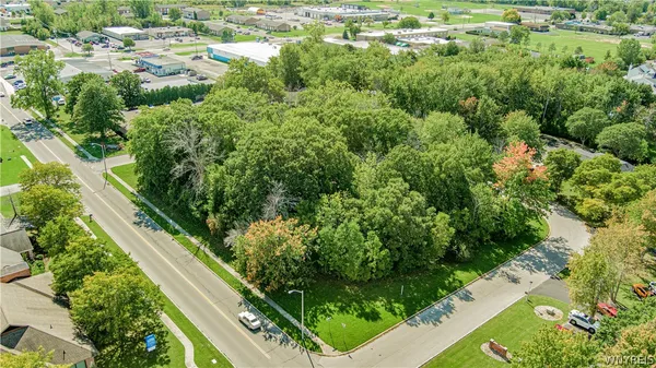 $49,900 | 76 Elizabeth Drive, Lockport City, NY 14094