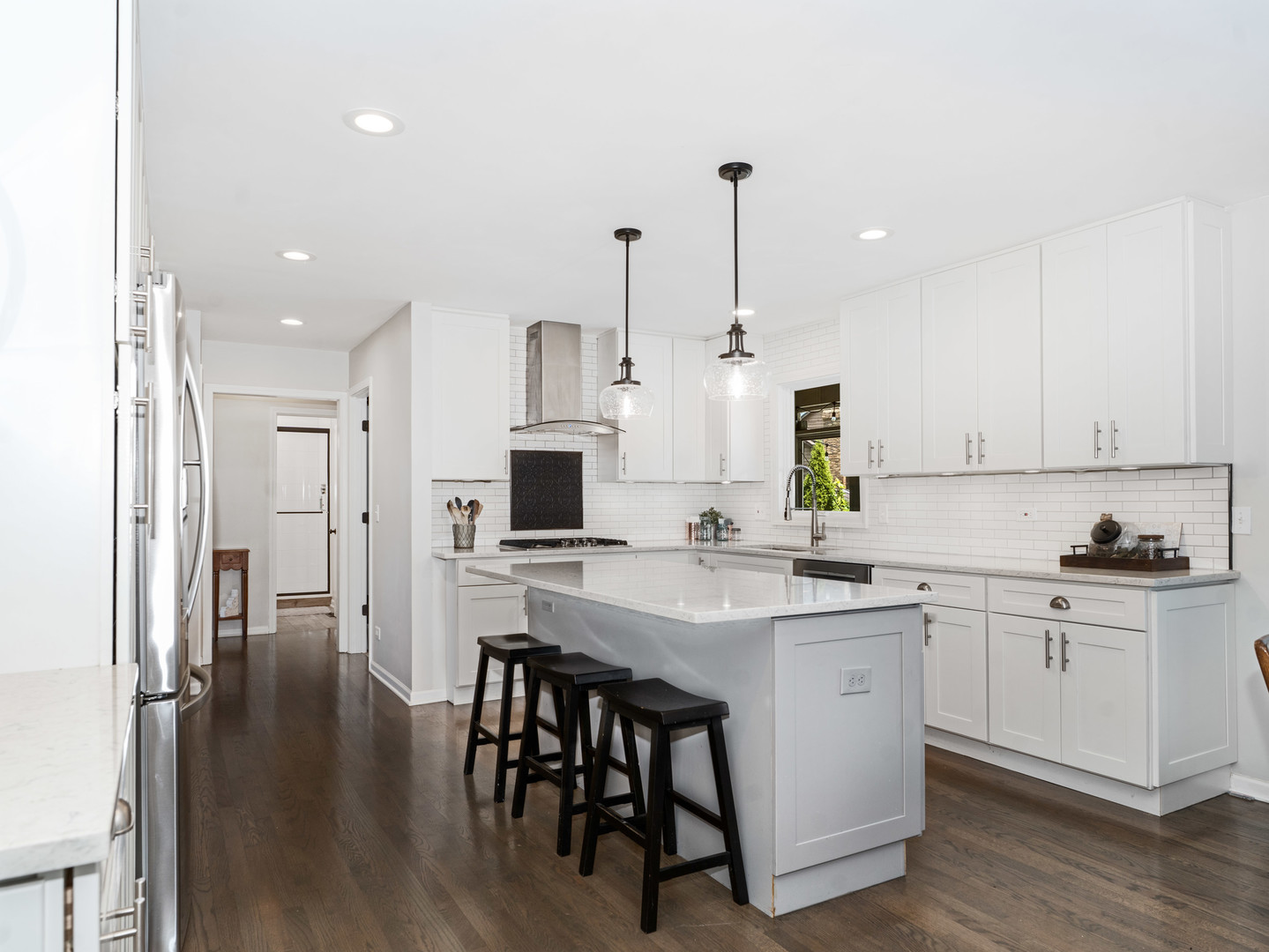6S115 New Castle Road Naperville, IL 60540 - Photo 4 of 48 Gallery Image 4