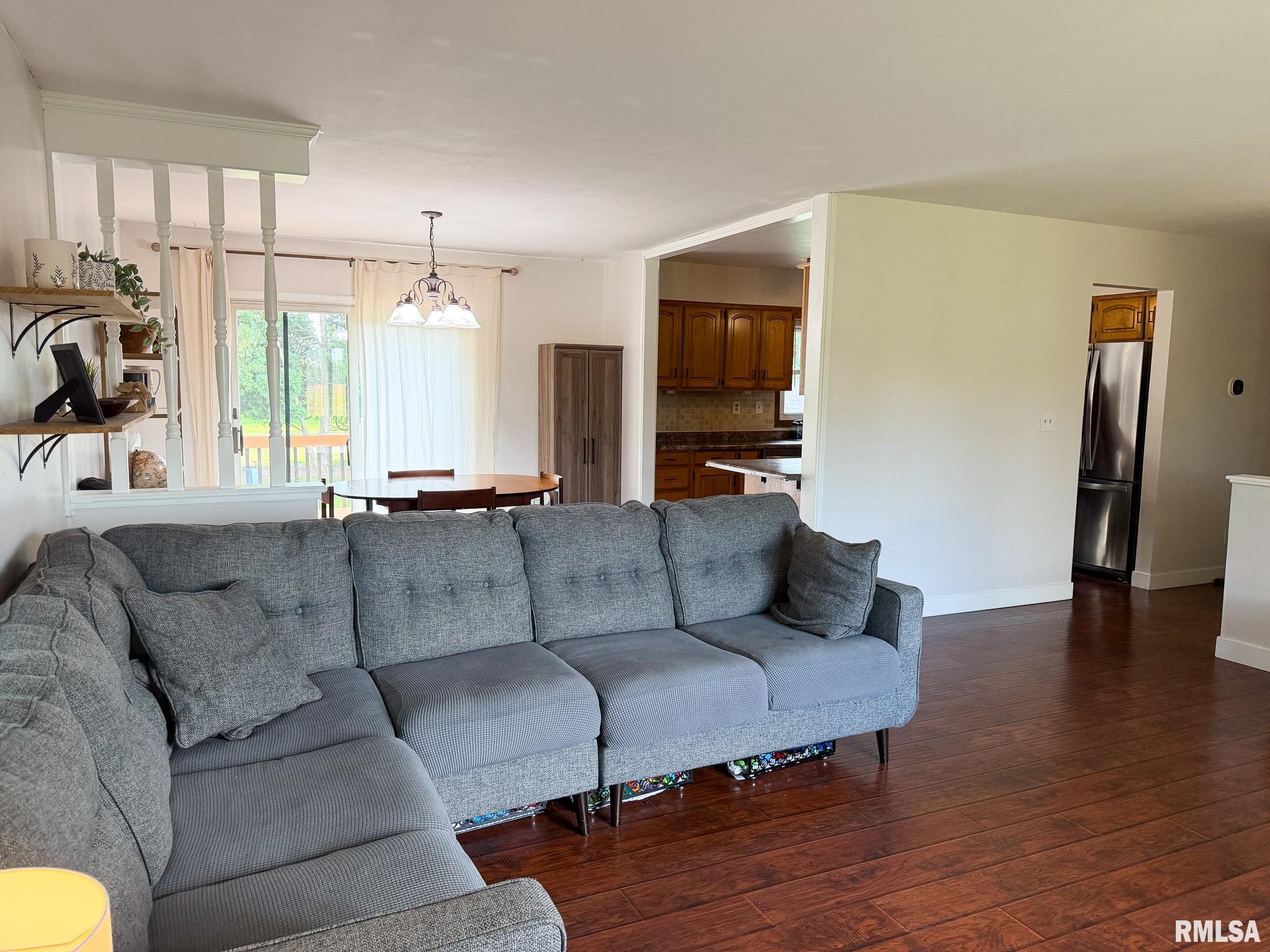 906 Lake Road Eureka, IL 61530 - Photo 8 of 45 Gallery Image 8